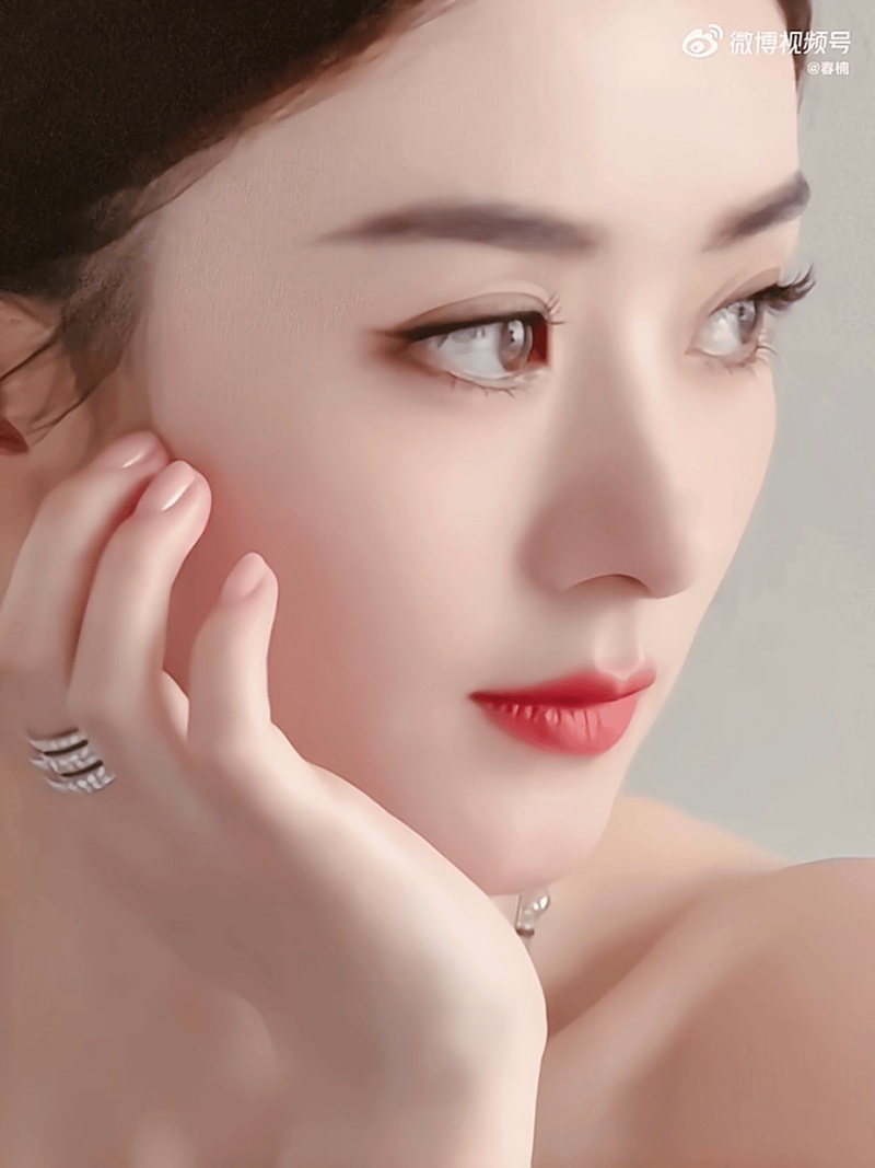 赵丽颖《暗香》路透杀疯了!民国旗袍封神这波未播先赢麻了